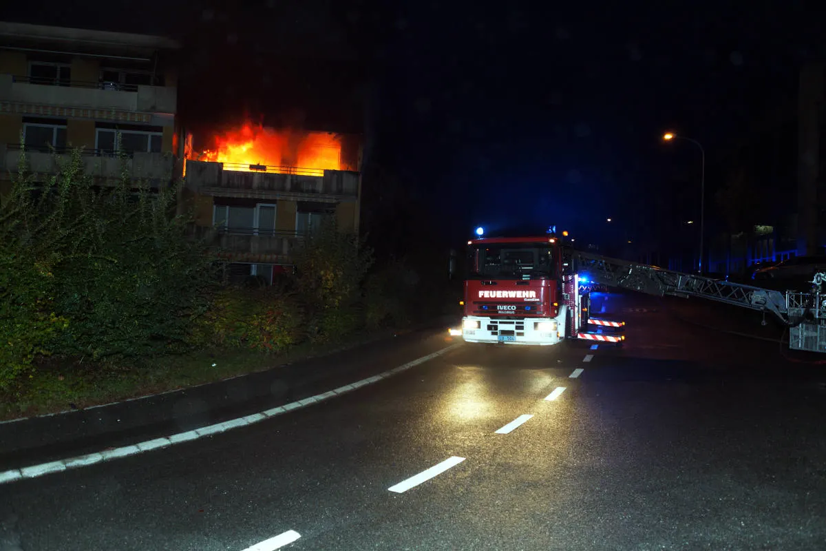 Stadt Luzern - Acht Personen nach Brand ins Spital gebracht