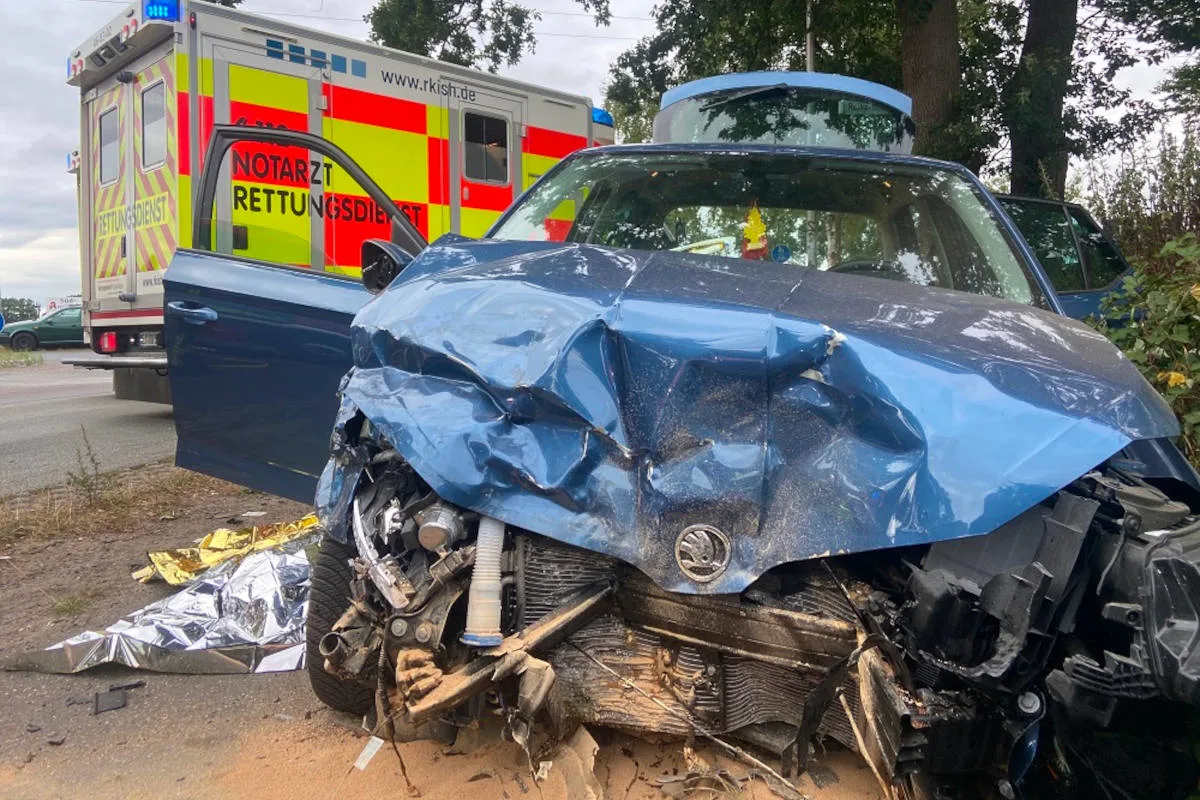 Henstedt-Ulzburg – Schwerer Verkehrsunfall fordert zwei Verletzte