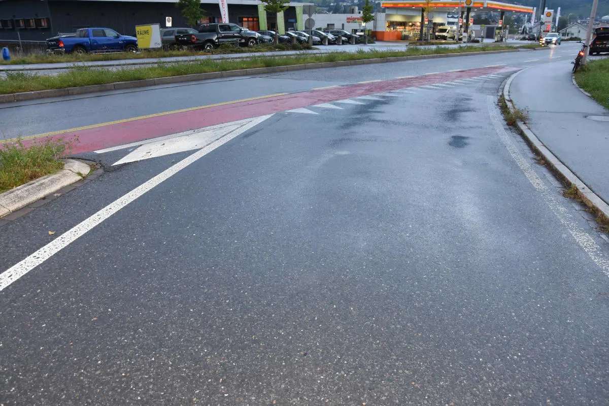 Kollision in Trübbach SG – Unfall zwischen Auto und E-Bike