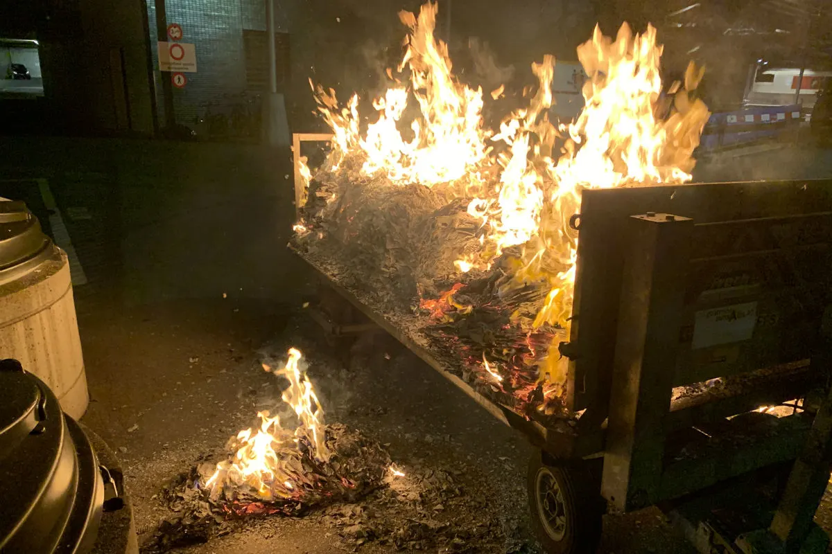 Chur GR - Karton in Brand geraten