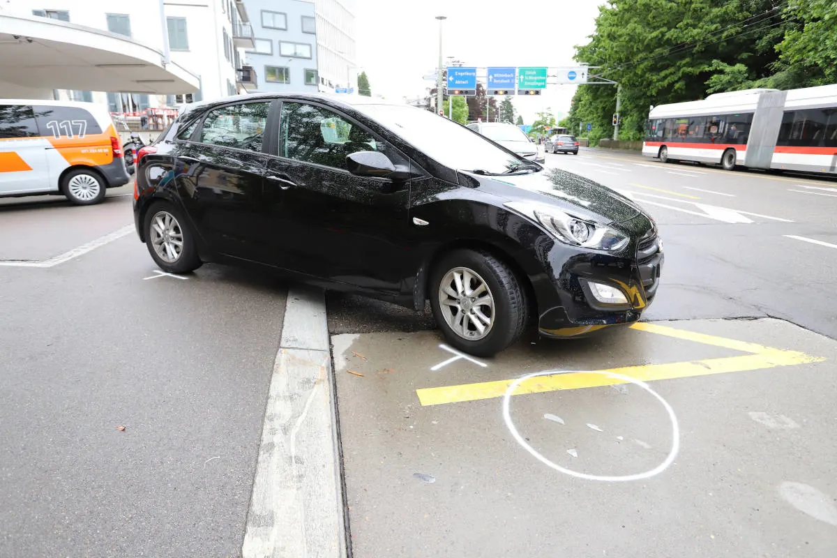 Stadt St.Gallen – Kollision zwischen Auto und E-Bike