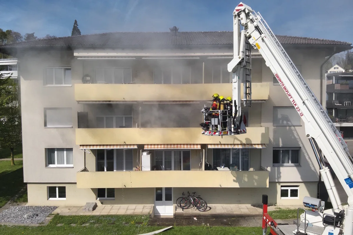 Uznach SG - Wohnung nach Brand unbewohnbar 