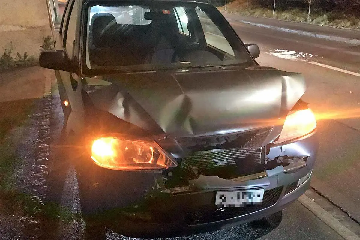 Verkehrsunfall in Netstal GL - 25-jährige Lenkerin verunfallt 