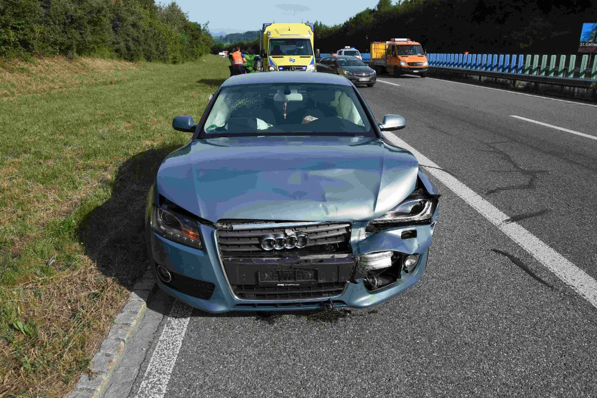 Gossau SG - Auffahrunfall auf der Autobahn