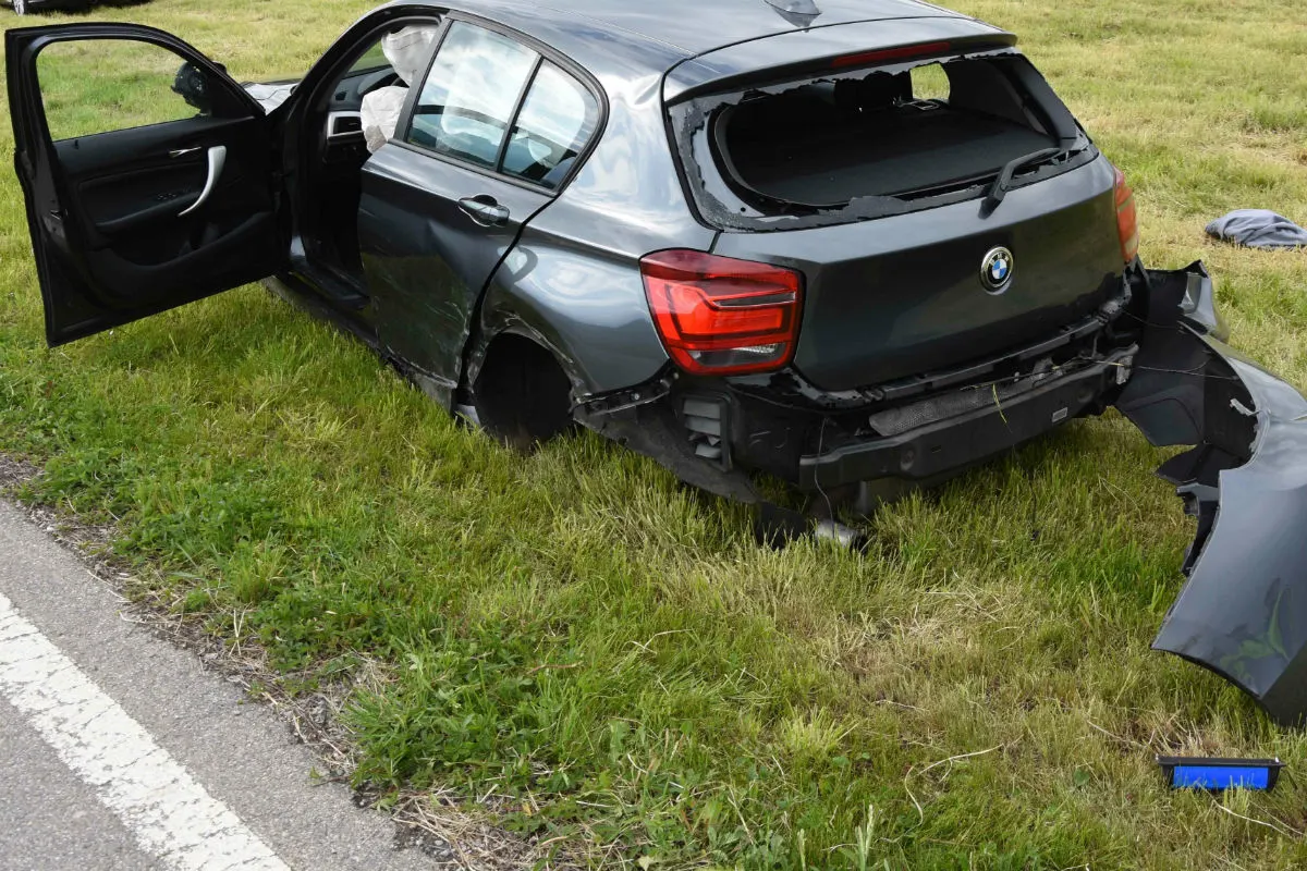 Jonschwil SG - Wegen Ablenkung Unfall gebaut