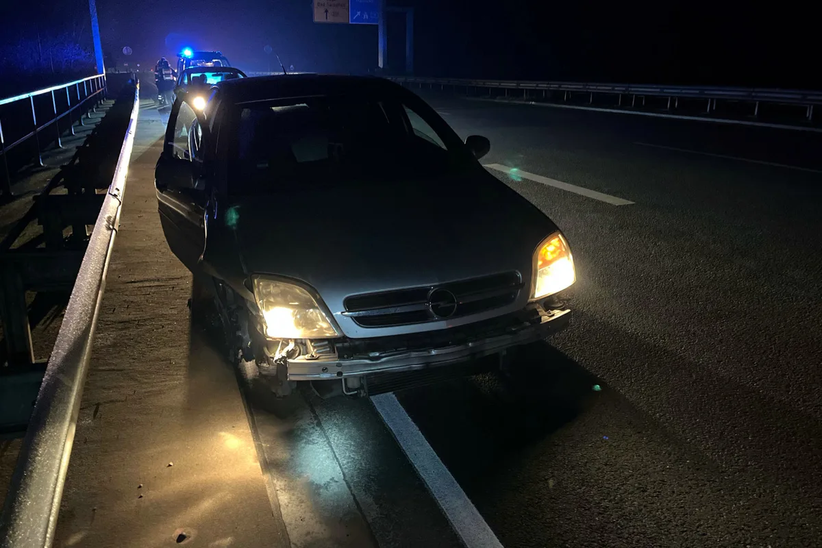 A33 Bielefeld – Betrunkener Fahrer flüchtet nach Unfall