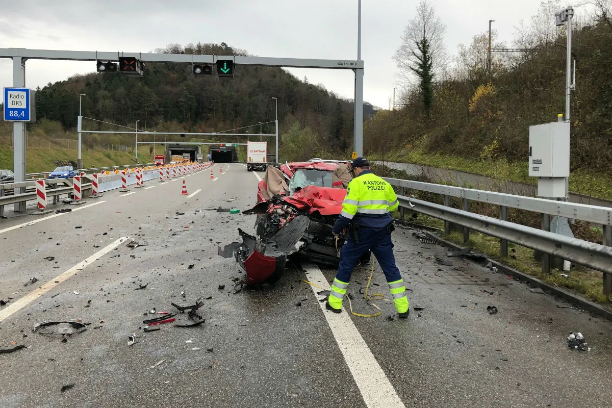 A3/Effingen AG - Schwerer Verkehrsunfall fordert mehrere Todesopfer