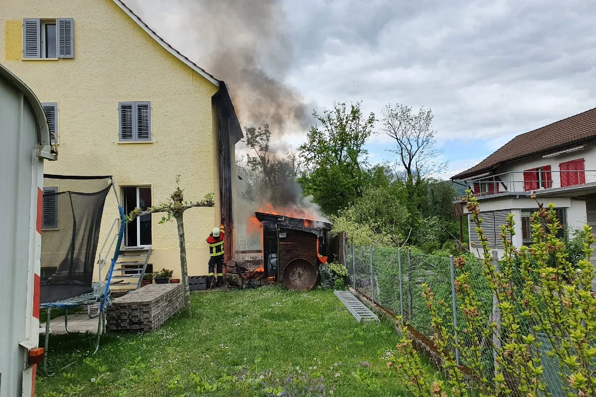 Fereuerwehreinsätze in Aarau AG - Zwei Mal wegen Brand ausgerückt