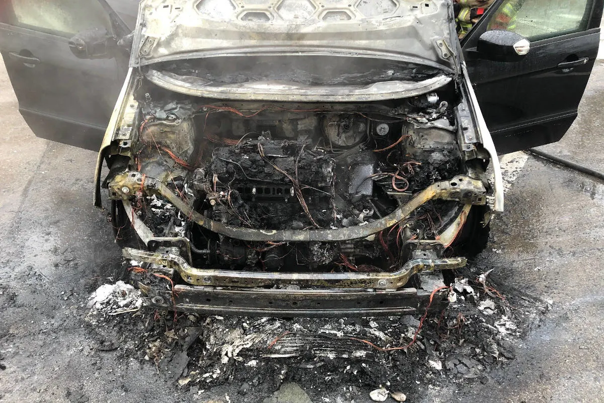 Feuer bei Goldach SG – Fahrzeug auf Autobahn in Brand geraten