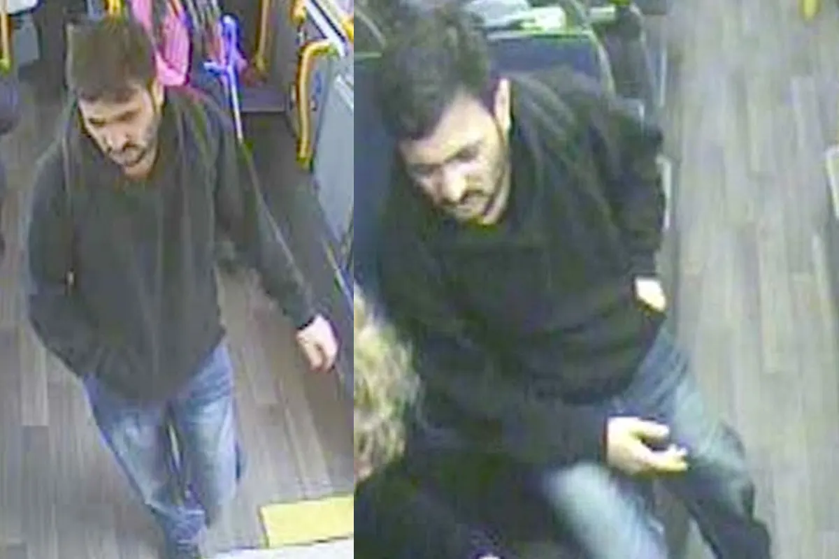 Die Bilder zeigen einen Mann in dunkler Kleidung, der in einem öffentlichen Verkehrsmittel sitzt, sowohl im Stehen als auch im Sitzen.