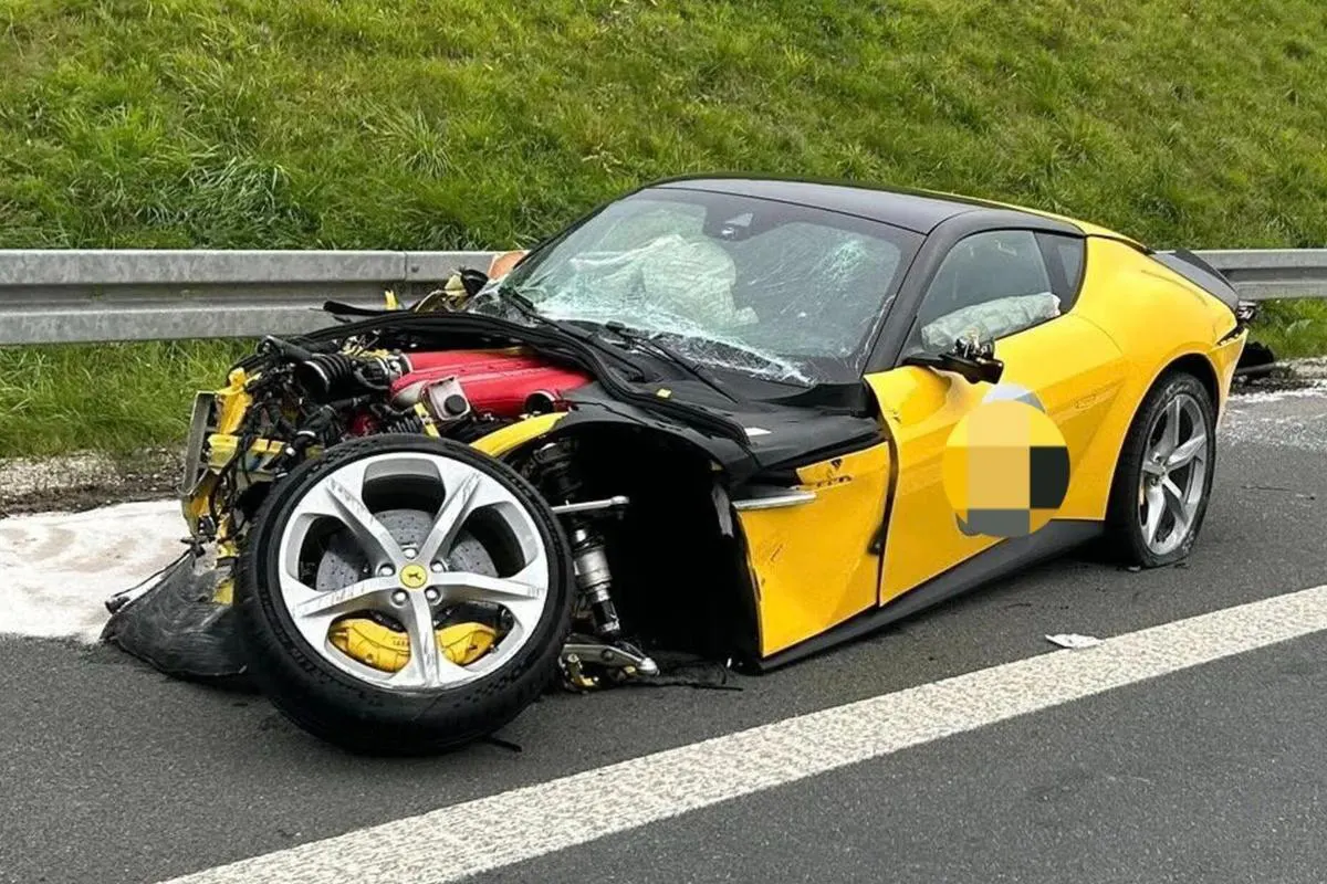 A3 Schlüsselfeld BY – Ferrari und Polestar krachen in Lkw – Gaffer filmen Unfall