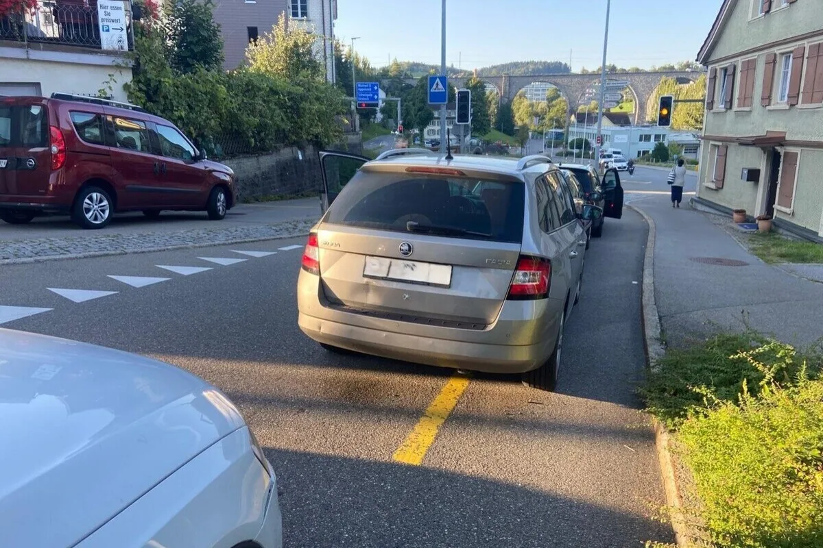 Herisau AR – Auffahrunfall mit vier Autos