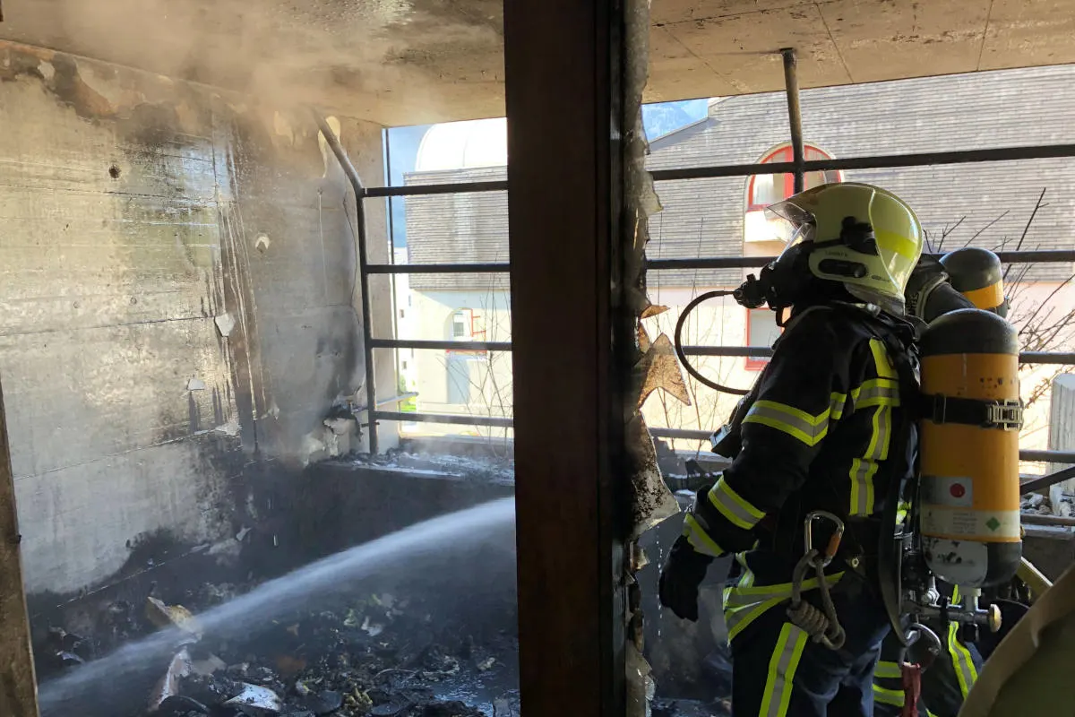 Siders VS - Brand in einem Mehrfamilienhaus 