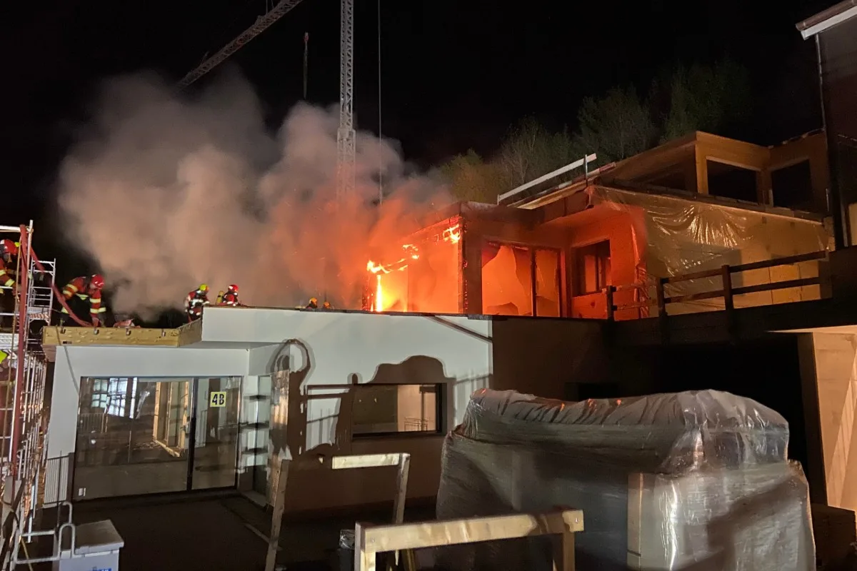 Mettau AG - Neubau gerät in Brand!