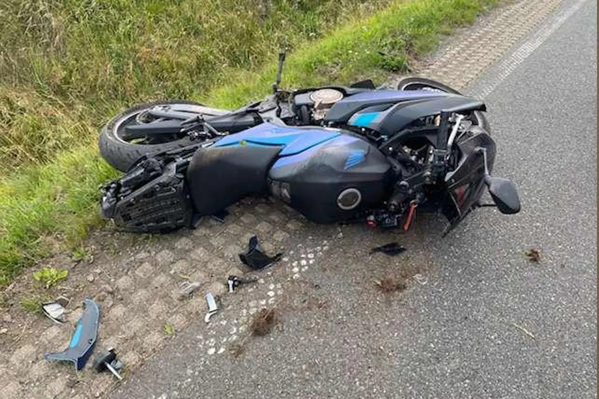 B4 Braunlage NI – Motorradfahrerin bei Alleinunfall verletzt