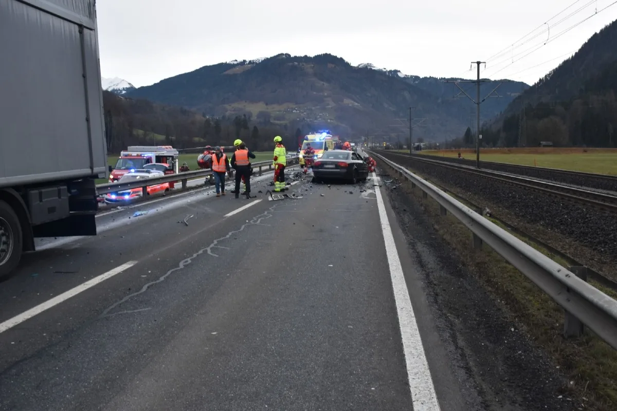 Horrorunfall in Schiers GR - Zwei Todesopfer nach Frontalkollision