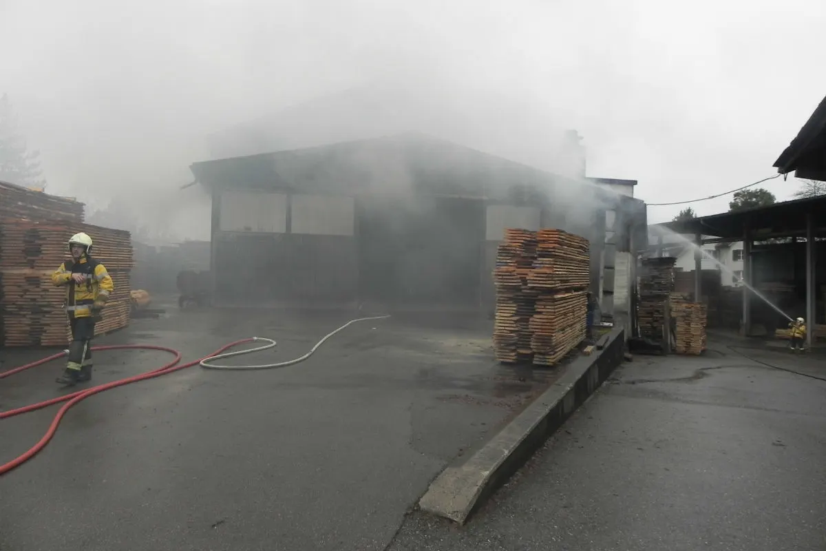 Diessenhofen TG - Brand in Sägerei ausgebrochen