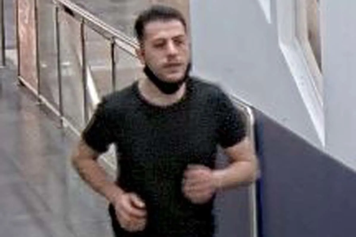 Fahndung in Frankfurt am Main - 21-jähriges Opfer mit Metallstange geschlagen