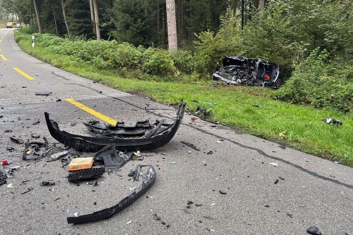 Gutenswil ZH – Autofahrer bei Unfall schwer verletzt