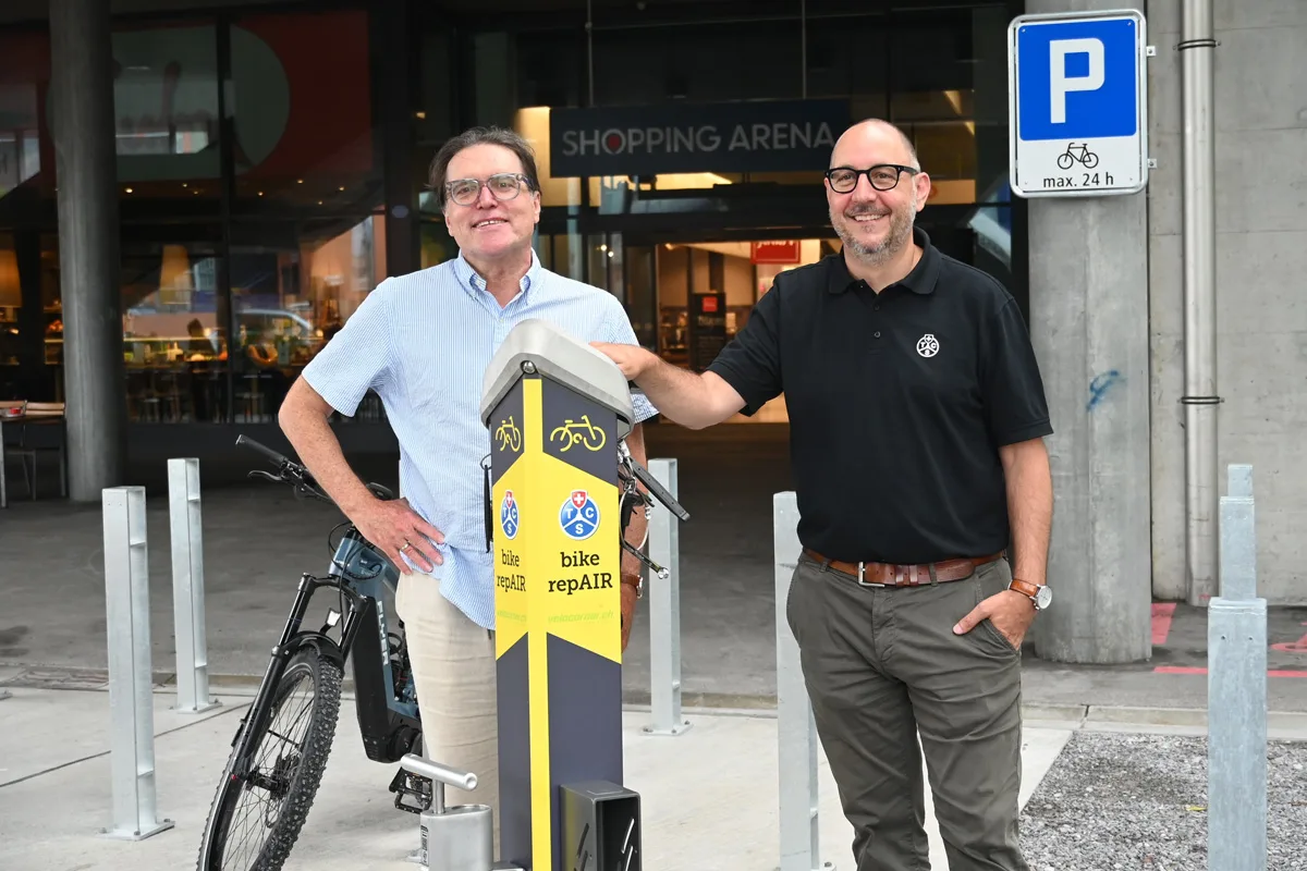 St. Gallen – Neue TCS-Repair-Station für Velos bei Shopping Arena