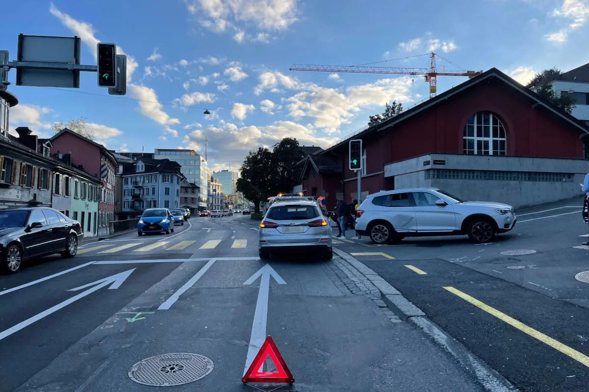 Stadt St. Gallen – Zwei verletzte Personen nach Unfall
