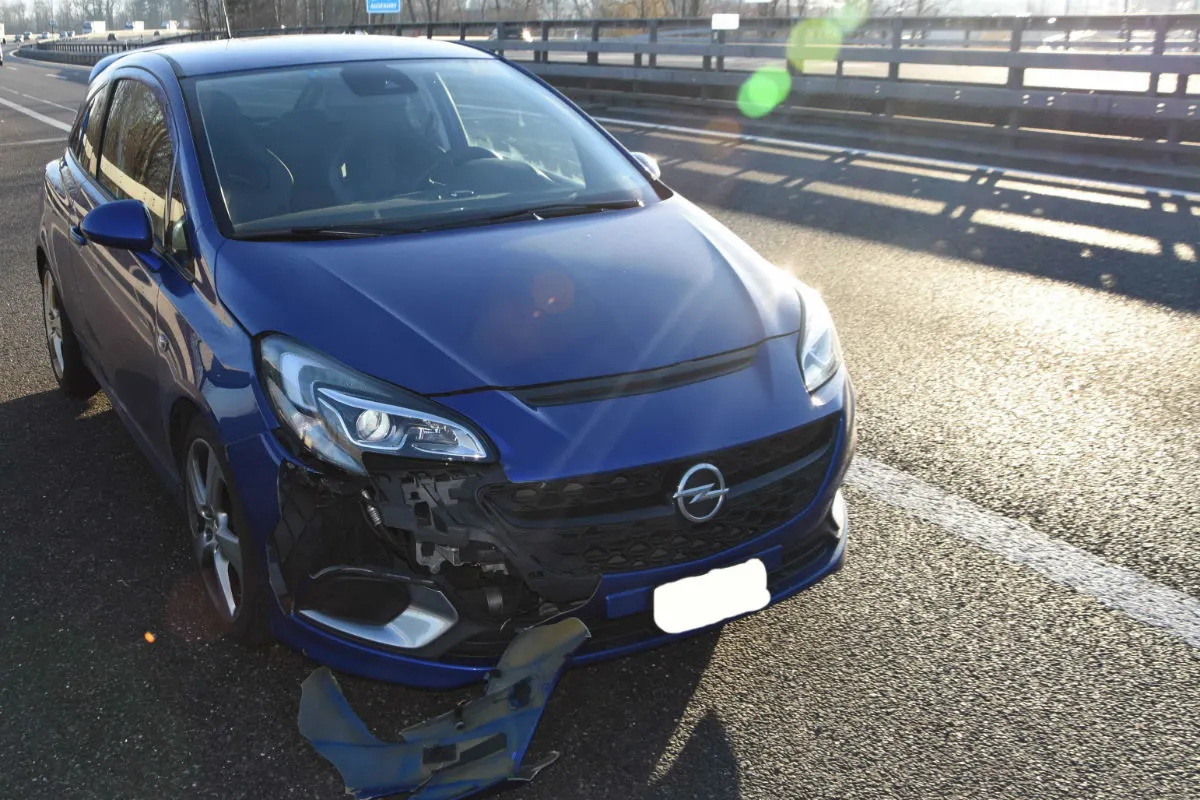 Thal SG - Drei Fahrzeuge in Unfall involviert - Zeugenaufruf