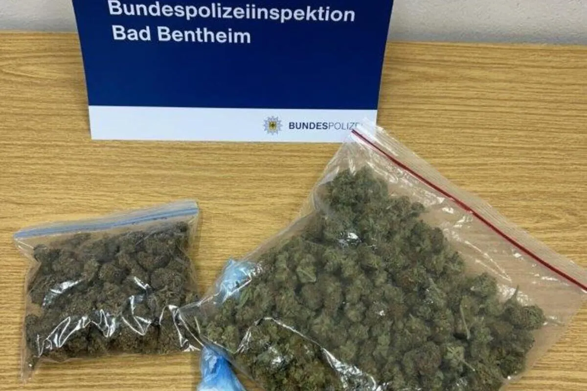 Bad Bentheim - Bundespolizei erwischt Mutter und Sohn beim Drogenschmuggeln