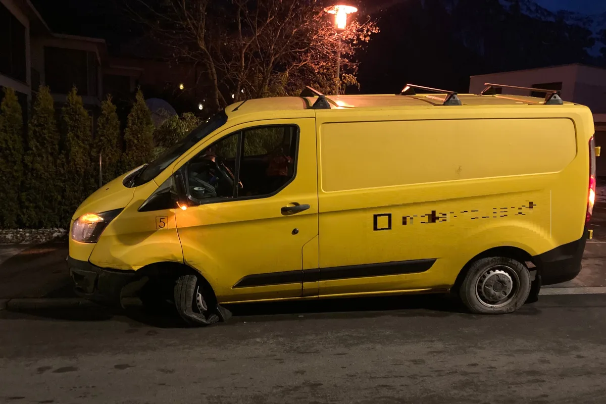 Netstal GL – Am Steuer eingenickt und heftigen Unfall gebaut