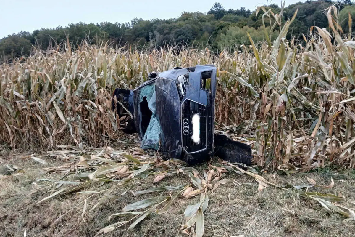 Unfall in Welten B – Pkw überschlägt sich