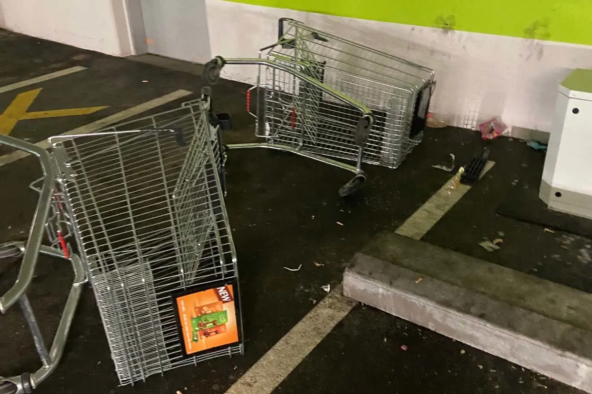 St.Gallen - Diverse Sachbeschädigungen im Coop Gallusmarkt 