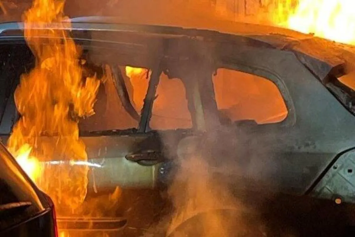 Erfurt TH - Auto in Vollbrand 