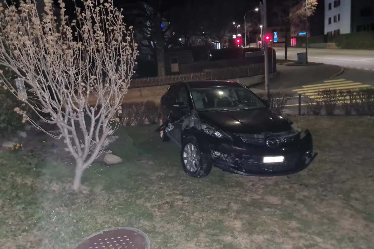 Chur GR – Alkoholisierter Lenker entfernt sich nach Unfall