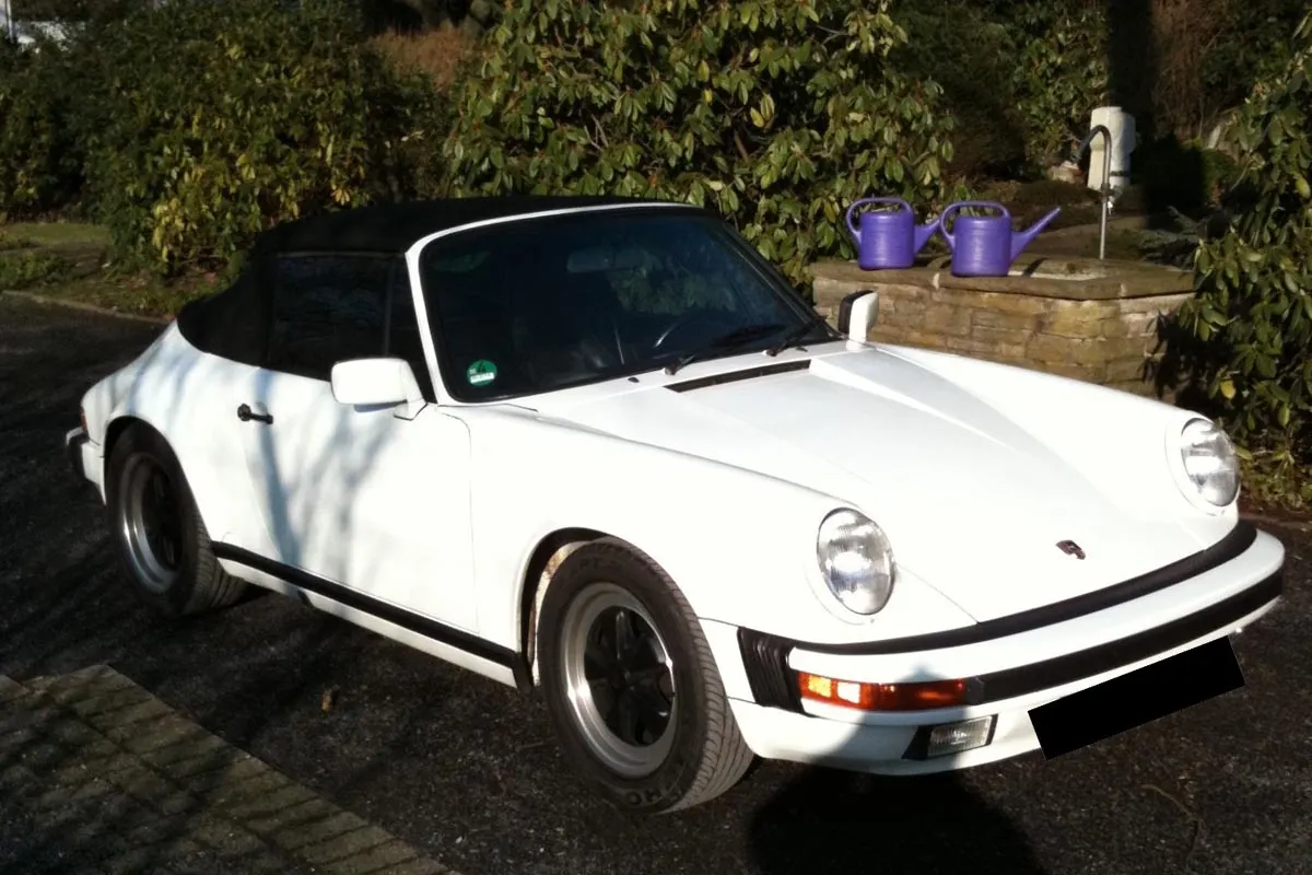 Niederkassel - Porsche Youngtimer entwendet