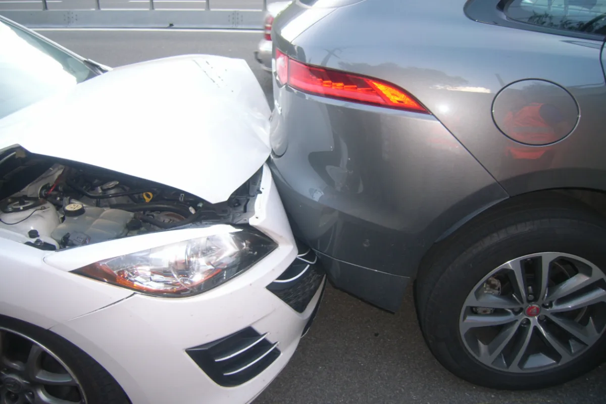 Altdorf UR - Auffahrcrash mit drei Autos