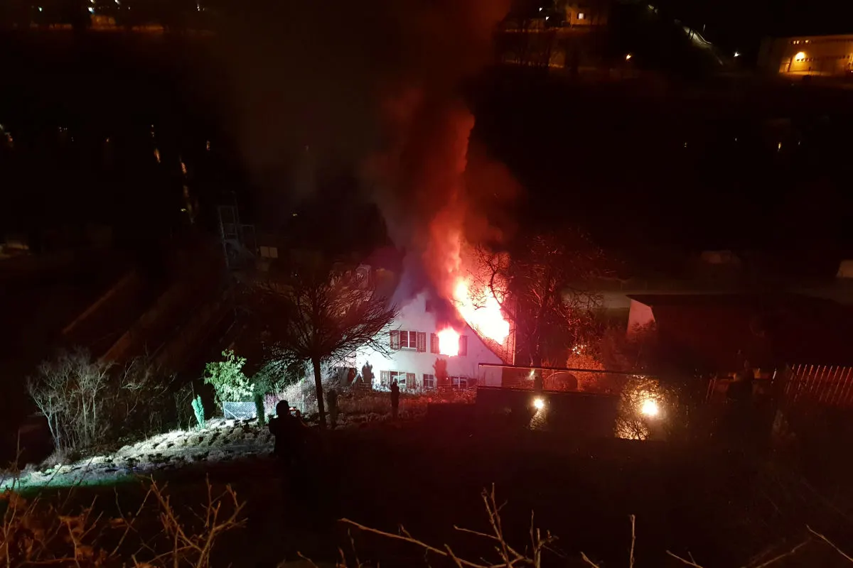 Nussbaumen AG - Brand verwüstet Einfamilienhaus