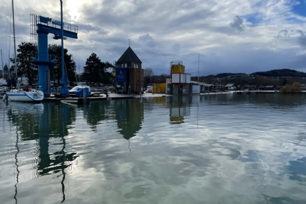 Durch den vielen Regen starker Anstieg der Gewässer im Kanton Freiburg 