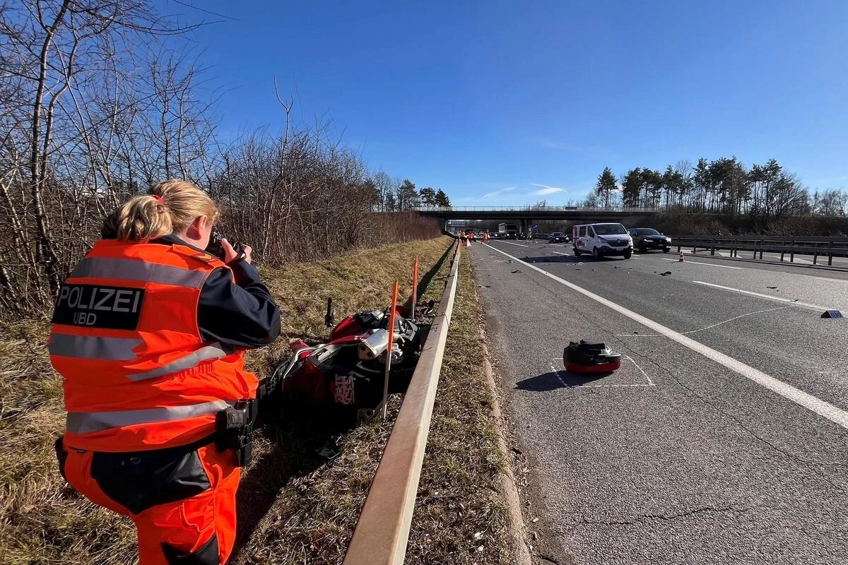A15 Wangen bei Dübendorf ZH - Motorradfahrer bei Unfall mittelschwer verletzt