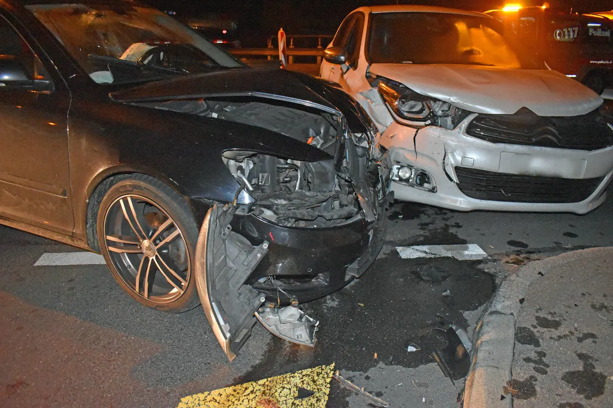 Unfall in Emmenbrücke LU – Kollision zwischen zwei Personenwagen