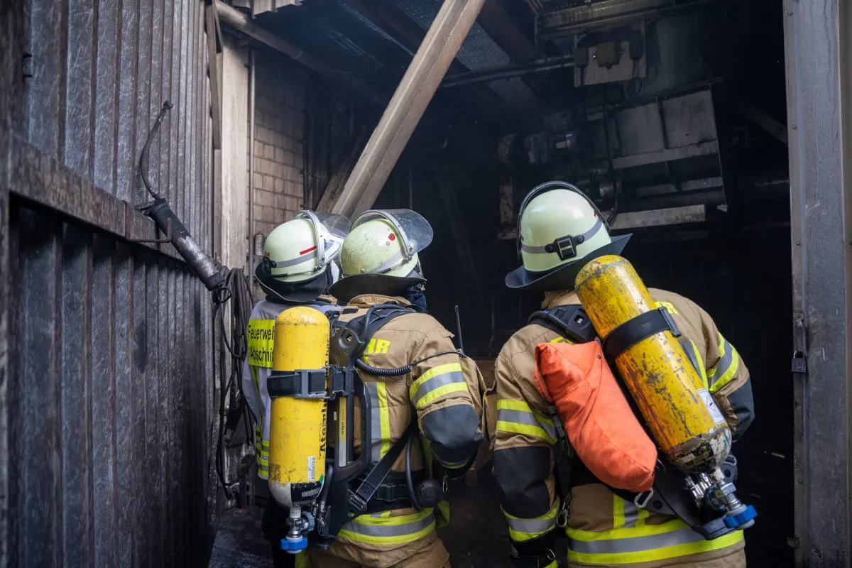 Menden – Verpuffung in einem Silo – Zwei Schwerverletzte