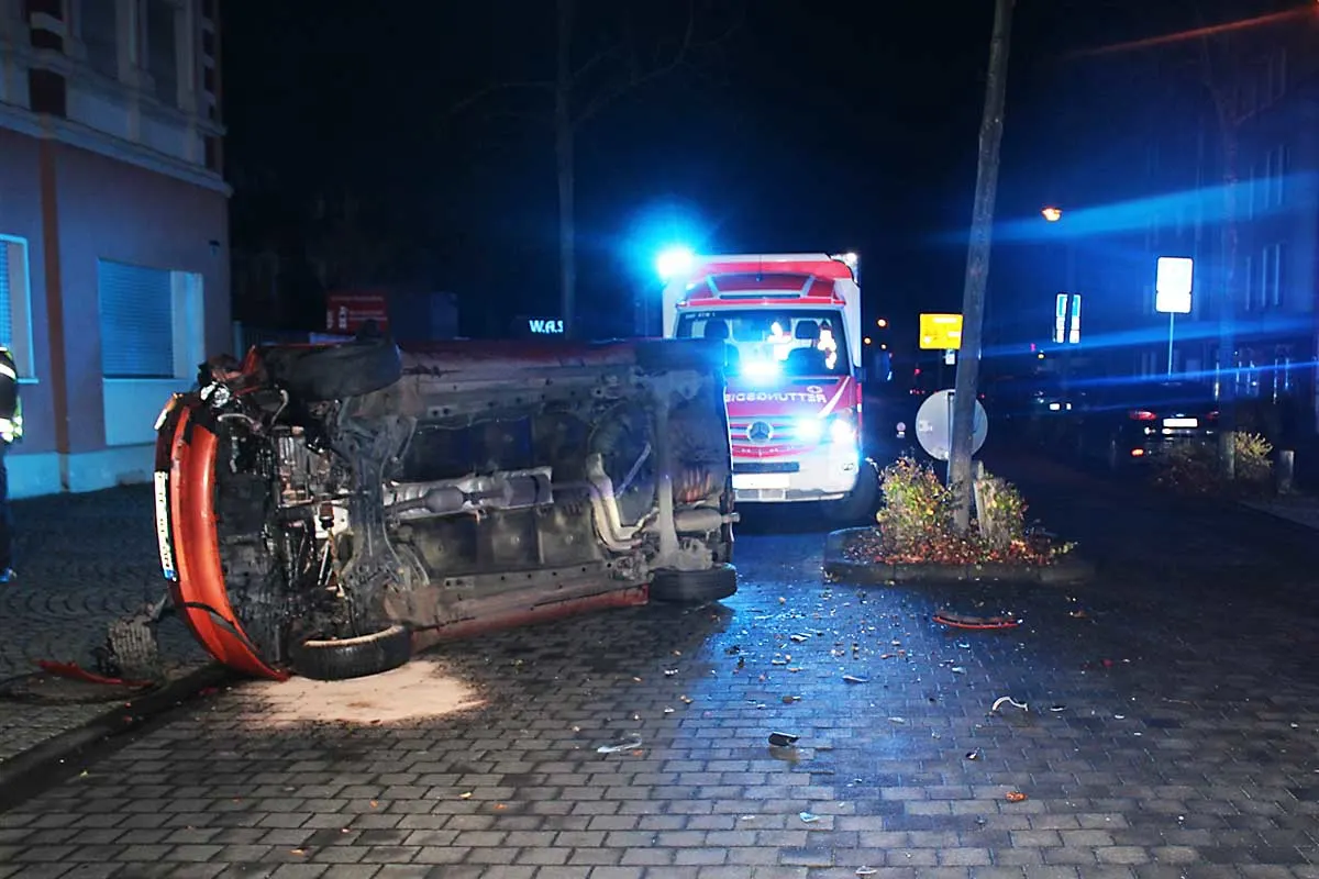 Hennef - Glimpflicher Ausgang eines spektakulären Unfalls
