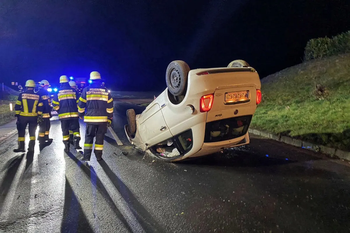 Köttmannsdorf – Unfall unter Alkoholeinfluss endet mit Überschlag