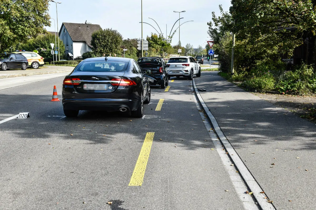 Volketswil ZH - Verkehrsunfall fordert Verletzten - Zeugenaufruf