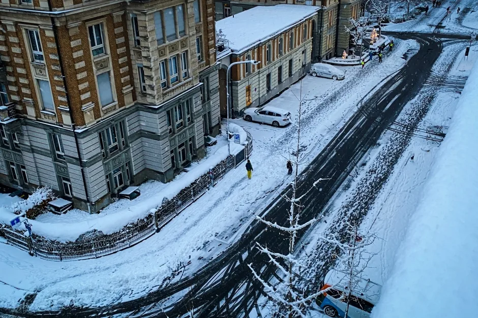 St.Gallen – Erster Schnee sorgt für Probleme im Verkehr
