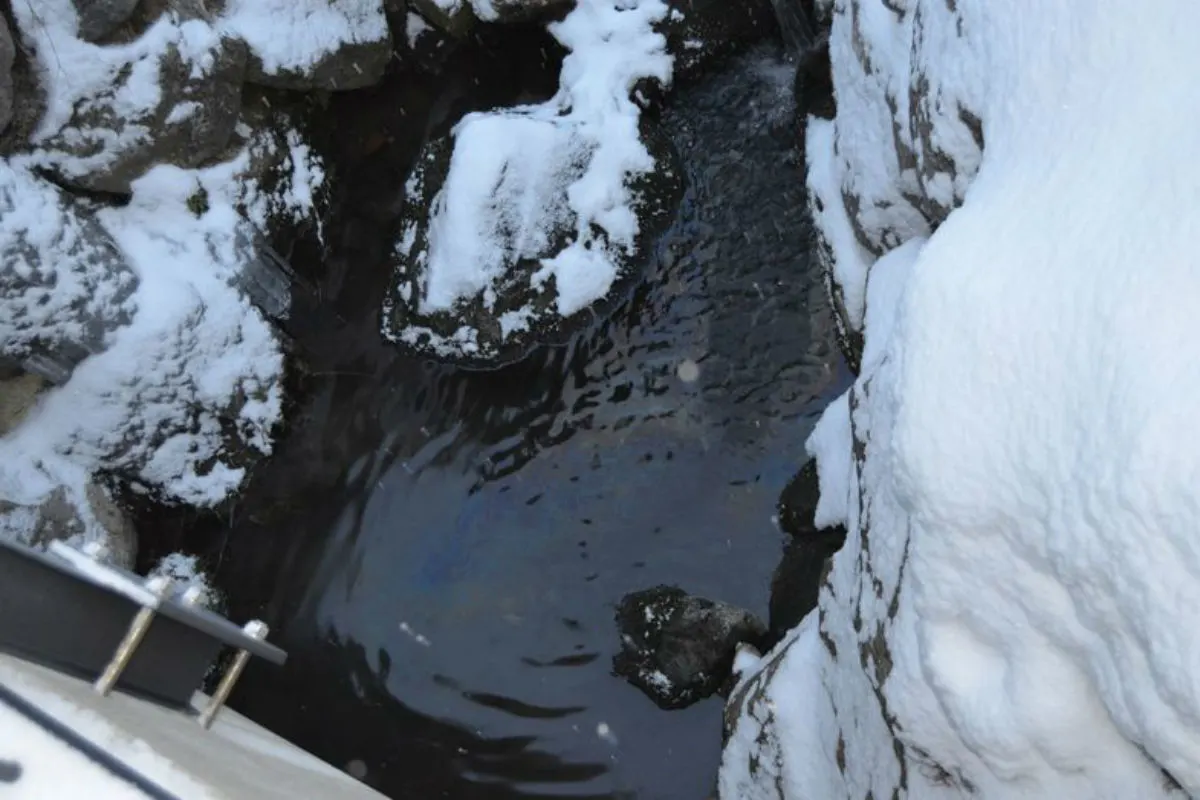 Speicher AR - Kalabinthbach mit Heizöl verschmutzt