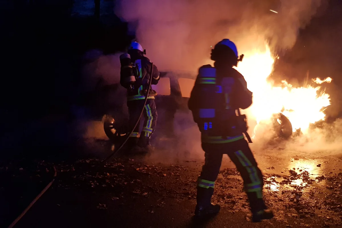 Bochum - PKW gerät während der Fahrt in Brand