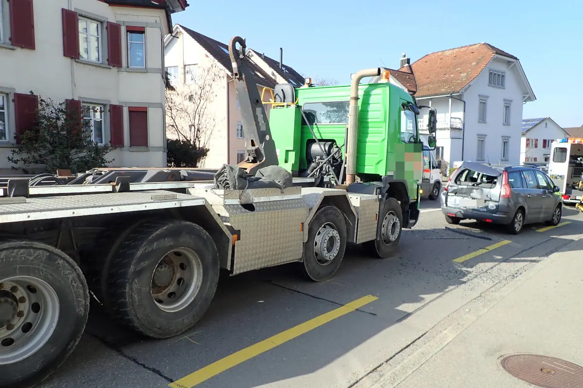Romanshorn TG – Bei Auffahrkollision verletzt