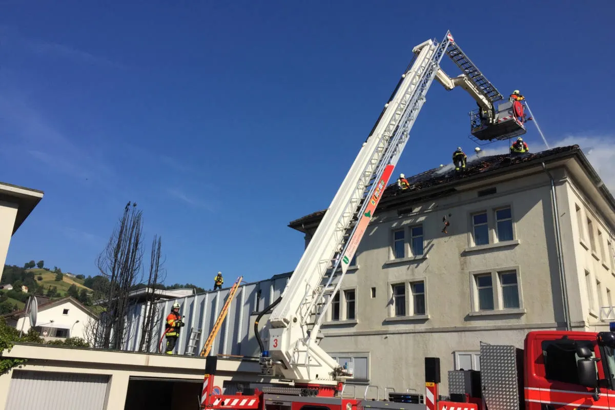Wattwil SG - Brand des Manor-Gebäudes