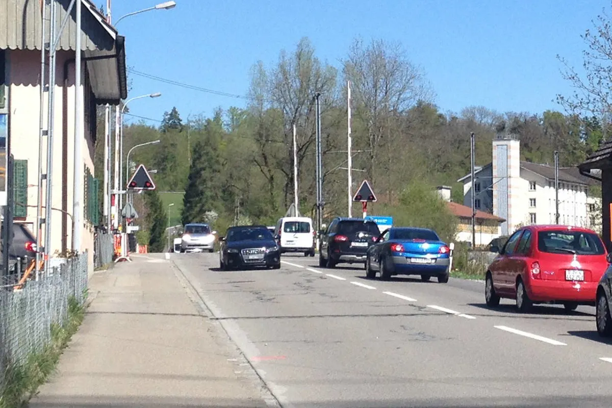 Uster ZH – Vollsperrung Bahnübergang Aathalstrasse