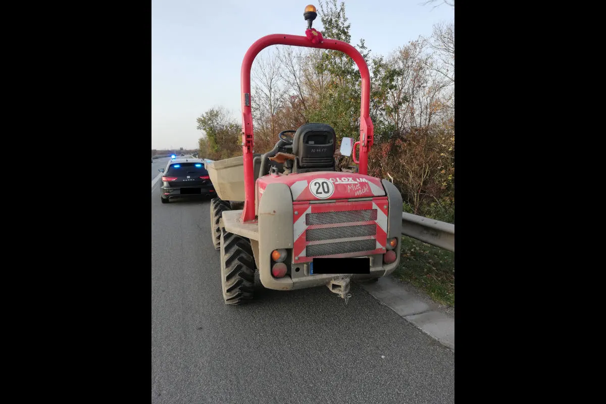 Kontrolle auf der A61 bei Alzey – Muldenkipper auf der Autobahn