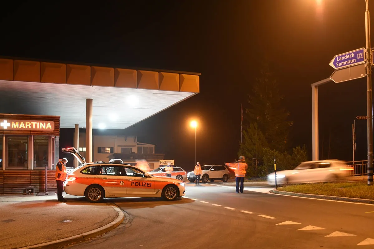 Kanton Graubünden - Mehrere fahrunfähige Lenker kontrolliert